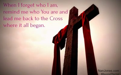 A Prayer to Cling to God When Life is Messy