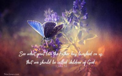 Grace Rains Notes of His Love in the Dark of Night